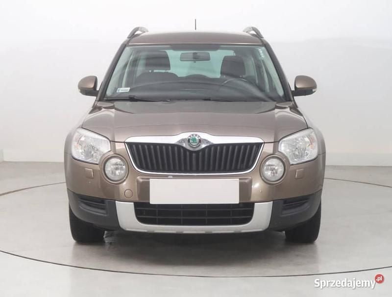 Używany Skoda Yeti 105 KM (77 kW) 2011 Brązowy SUV
