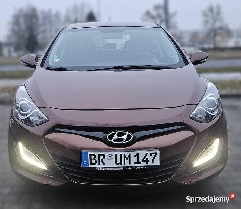 Brązowy Używany 2012 Hyundai i30 Hatchback | 19 900 zł (Uczciwa cena) - Obraz 1/4