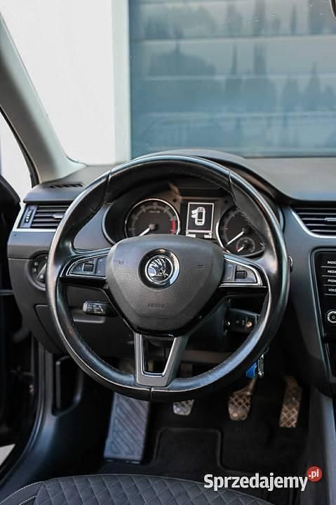 Używany Skoda Octavia 180 KM (132 kW) 2016 Czarny Sedan/Limuzyna