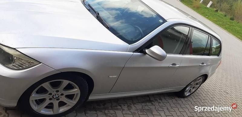 Używany BMW 320 177 KM (130 kW) 2009
