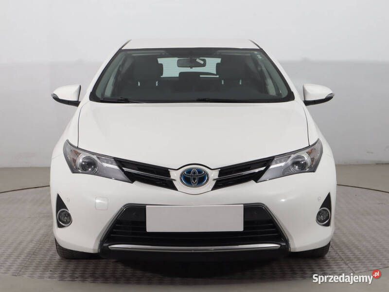 Biały Używany 2013 Toyota Auris Hatchback | 44 999 zł (Uczciwa cena) - Obraz 1/4