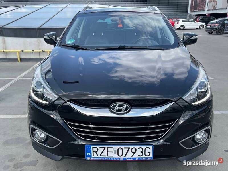 Czarny Używany 2015 Hyundai ix35 Premium SUV | 54 900 zł (Dość drogi) - Obraz 1/4