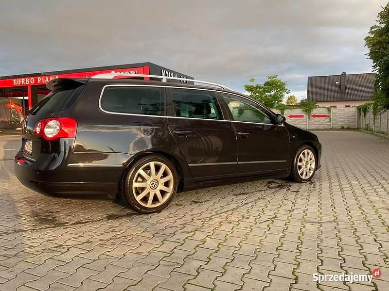 Czarny Używany 2008 VW Passat R Kombi | 20 500 zł (Drogi) - Obraz 1/4