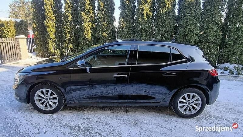 Używany Renault Mégane IV 101 KM (74 kW) 2016 Czarny (metalik) Hatchback