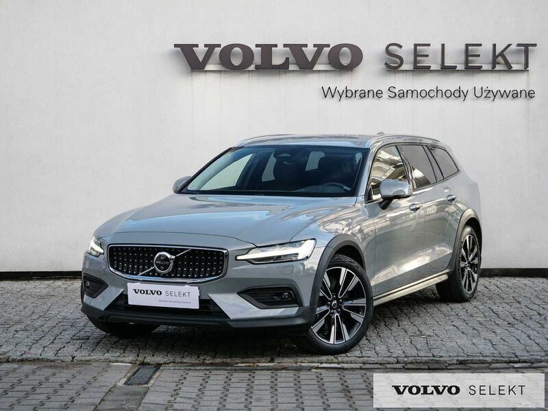 Szary Używany 2024 Volvo V60 CC Kombi | 209 900 zł (Dobra cena) - Obraz 1/3