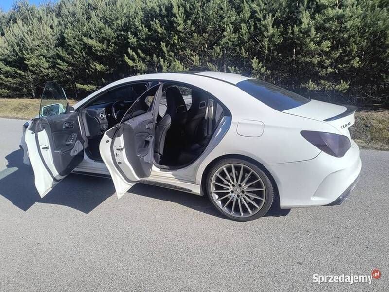 Używany Mercedes CLA45 AMG AMG 360 KM (264 kW) 2014 Biały Sedan/Limuzyna