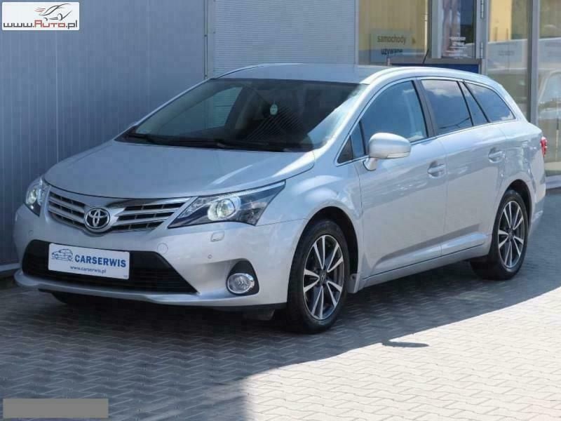 Srebrny (metalik) Używany 2013 Toyota Avensis Sedan/Limuzyna | 81 900 zł - Obraz 1/4