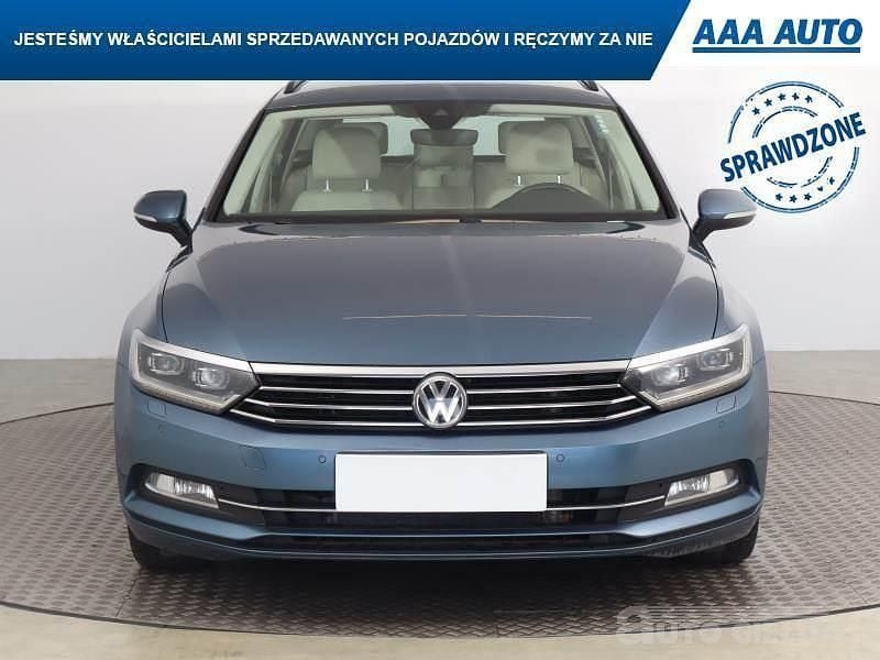 Używany VW Passat 2016 Błękitny