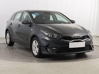 Szary Używany 2021 Kia Ceed Hatchback | 75 999 zł (Uczciwa cena) - Obraz 1/4