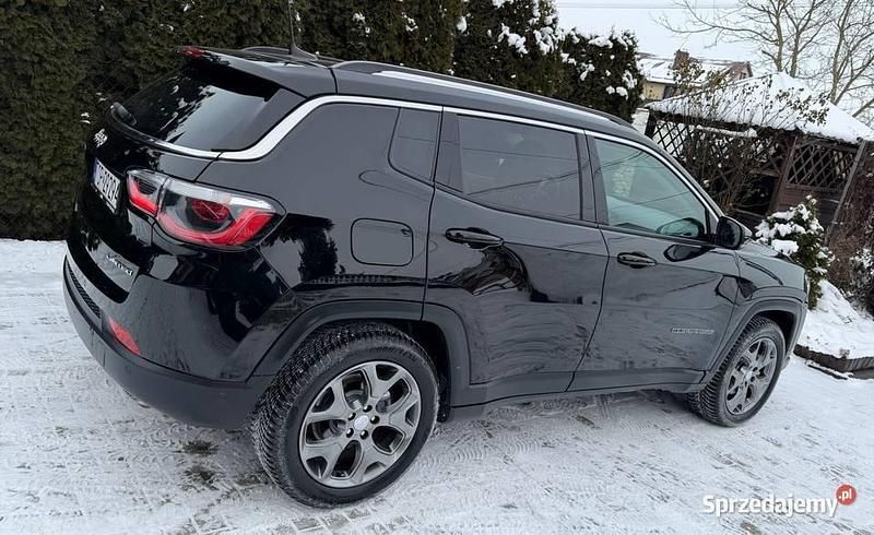 Używany Jeep Compass Limited 2020 Czarny SUV
