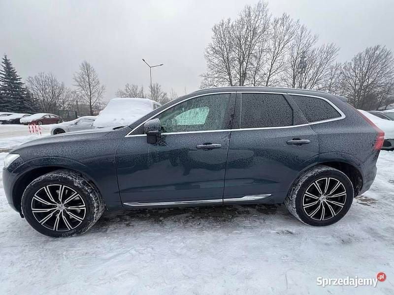 Używany Volvo XC60 2019 Niebieski SUV