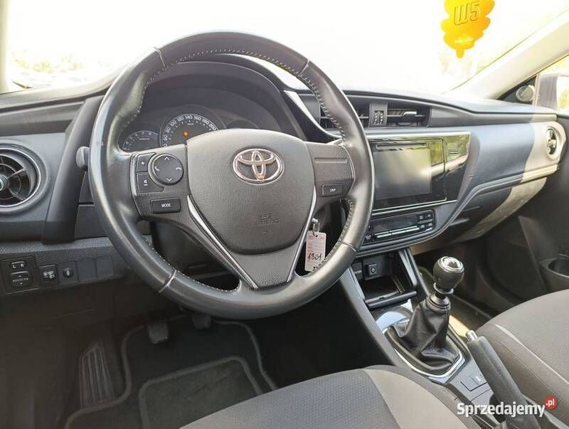 Używany 2016 Toyota Auris | 29 900 zł (Uczciwa cena) - Obraz 1/4