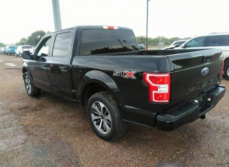 Używany Ford F-150 325 KM (239 kW) 2019 Czarny Pickup