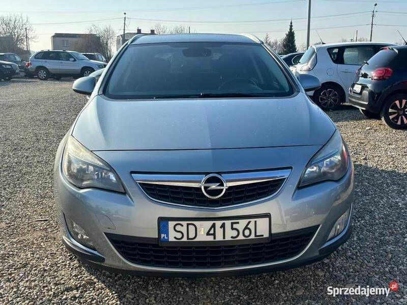 Używany Opel Astra 2012 Szary Kombi