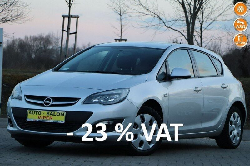 Srebrny (metalik) Używany 2015 Opel Astra Hatchback | 34 800 zł (Drogi) - Obraz 1/4