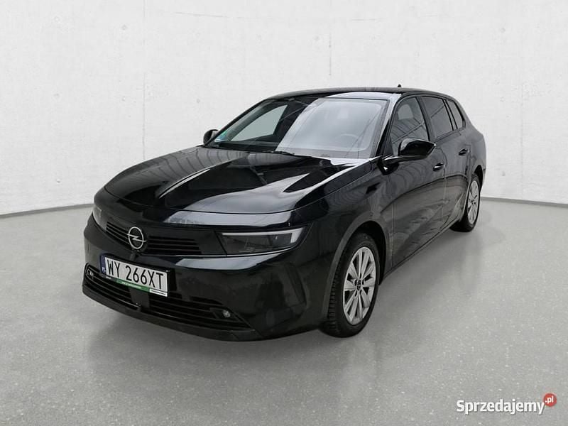 Używany Opel Astra 130 KM (95 kW) 2023 Czarny Kombi