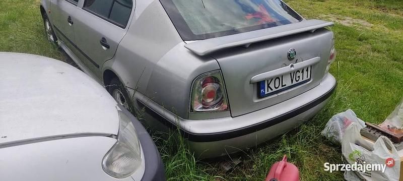 Srebrny Używany 1998 Skoda Octavia Hatchback | 2500 zł - Obraz 1/4