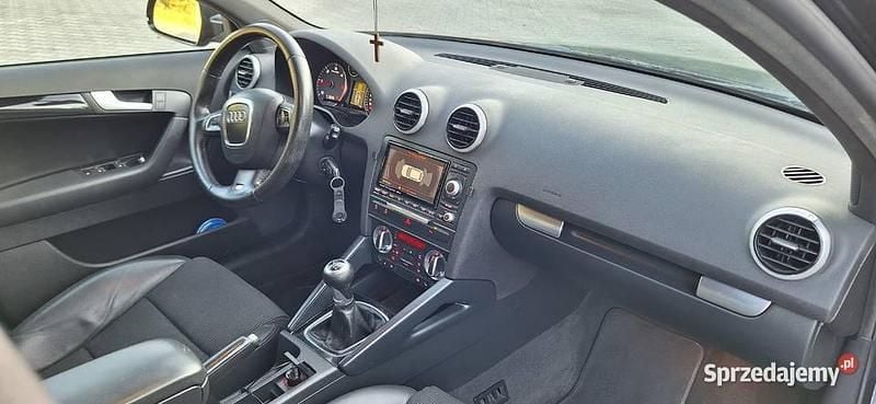 Używany Audi A3 S-Line 140 KM (102 kW) 2012 Czarny Hatchback