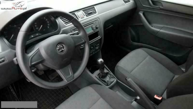 Używany Skoda Rapid 75 KM (55 kW) 2013 Srebrny (metalik) Sedan/Limuzyna