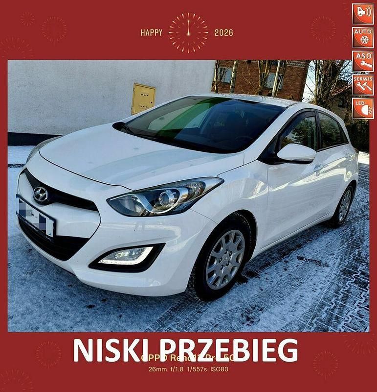 Używany Hyundai i30 90 KM (66 kW) 2012 Biały Hatchback