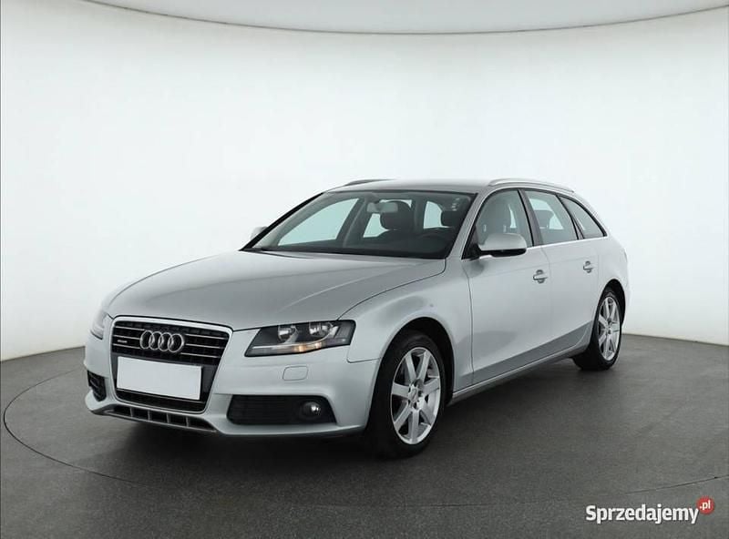 Używany Audi A4 2009 Srebrny Kombi