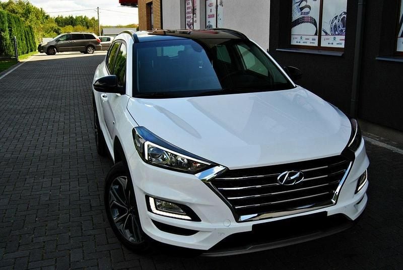 Biały Używany 2020 Hyundai Tucson SUV | 87 900 zł (Dobra cena) - Obraz 1/4