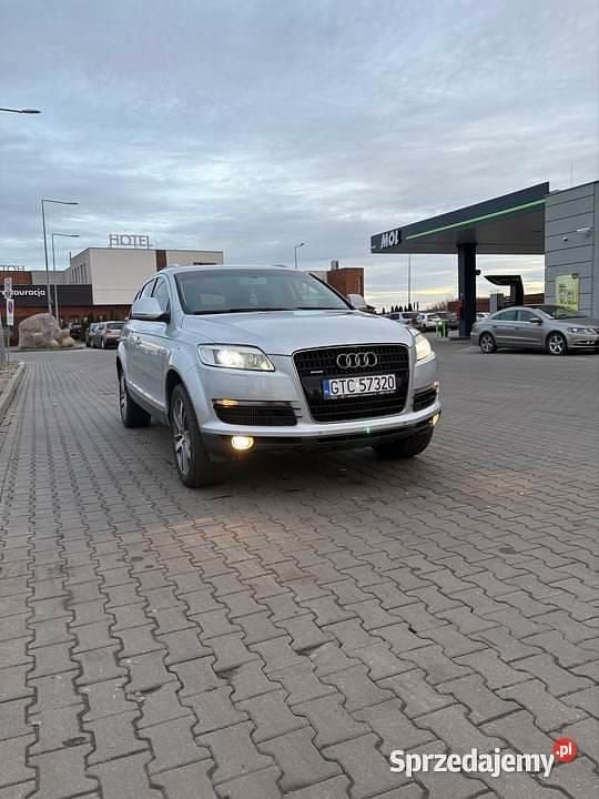 Używany Audi Q7 240 KM (176 kW) 2008 Srebrny SUV