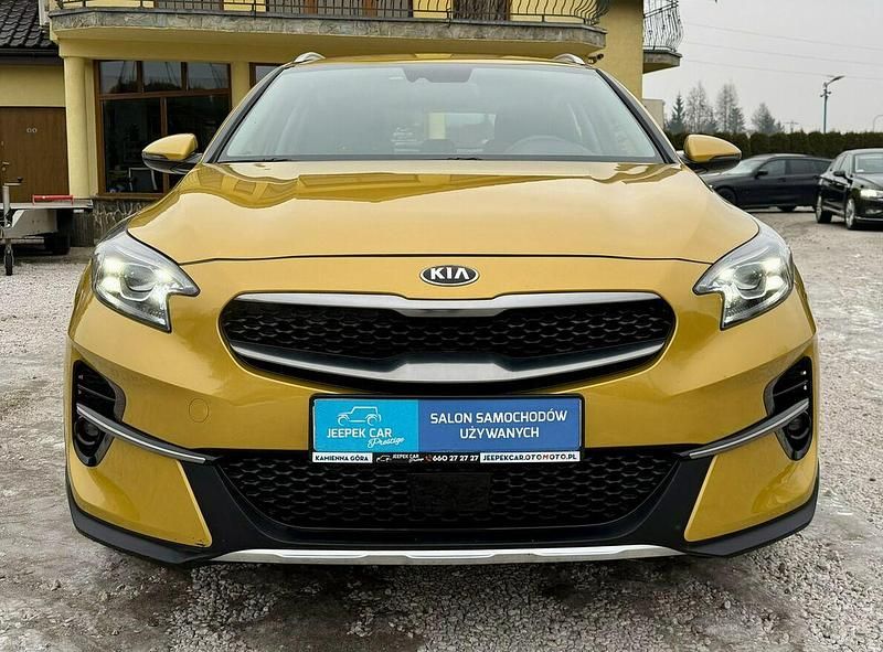 Używany Kia XCeed 115 KM (84 kW) 2020 Złoty SUV