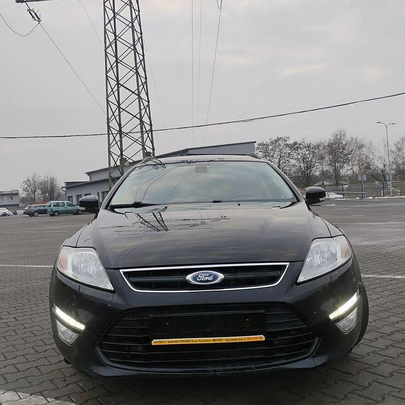 Używany Ford Mondeo 150 KM (110 kW) 2014 Czarny Kombi
