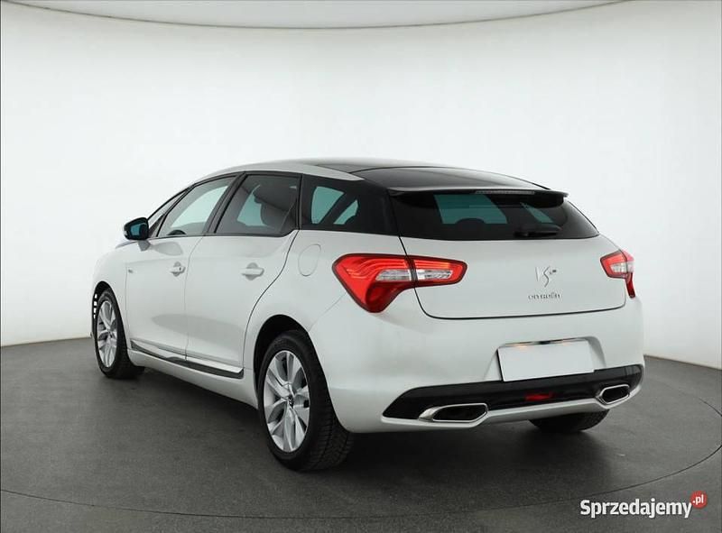 Używany Citroën DS5 2014 Biały Hatchback