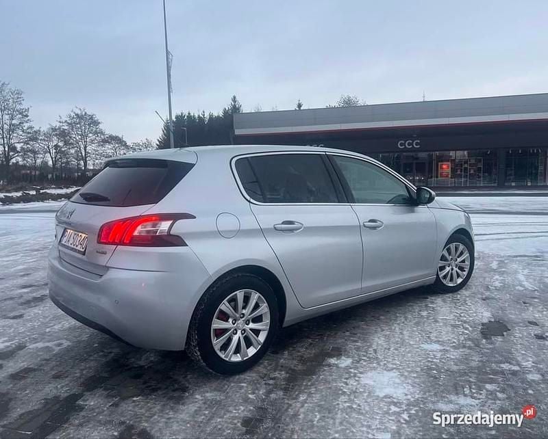 Srebrny Używany 2016 Peugeot 308 Hatchback | 32 900 zł (Dobra cena) - Obraz 1/4