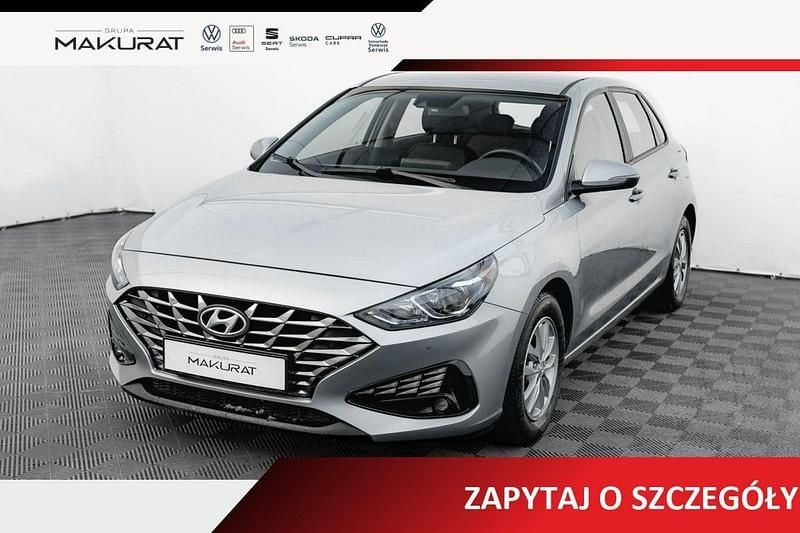 Używany Hyundai i30 120 KM (88 kW) 2022 Srebrny (metalik) Hatchback