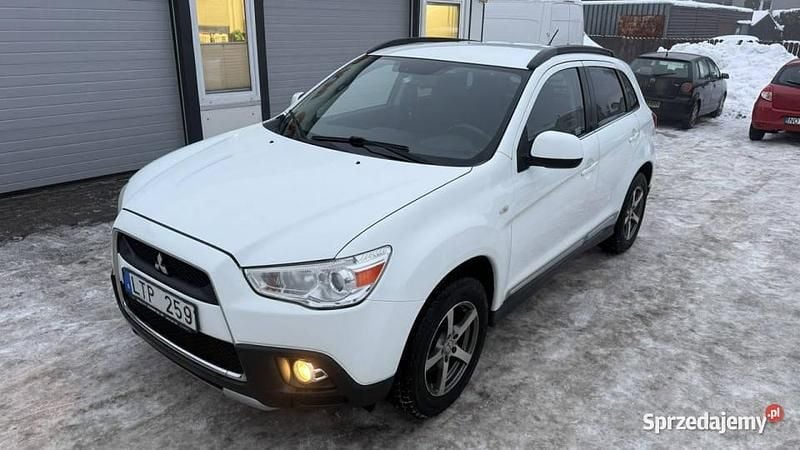 Używany Mitsubishi ASX 150 KM (110 kW) 2011 Biały SUV