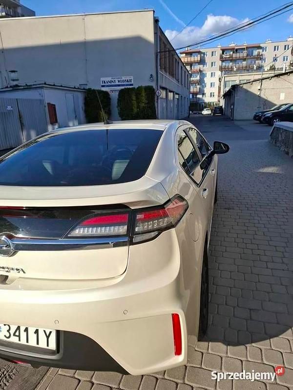 Używany Opel Ampera 111 kW (151 KM) 2012 Hatchback