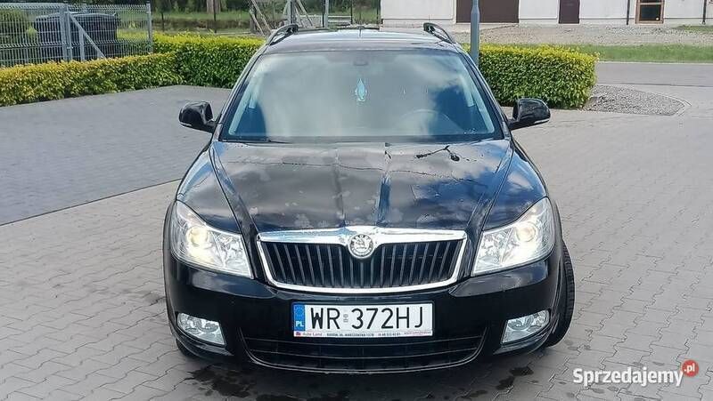 Czarny Używany 2011 Skoda Octavia SUV | 19 999 zł (Uczciwa cena) - Obraz 1/4