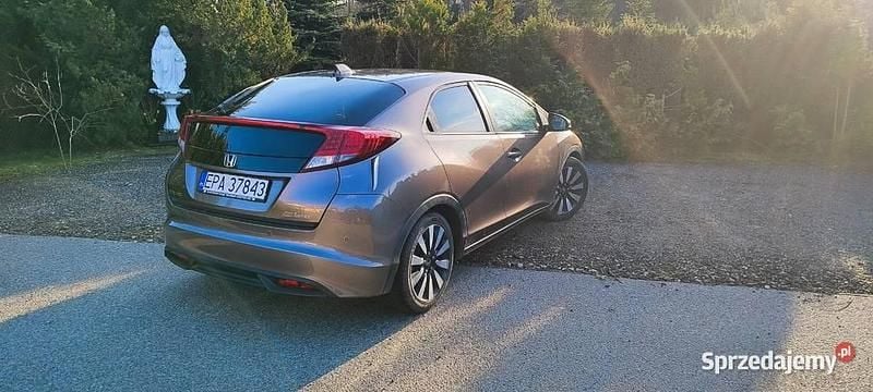 Używany Honda Civic 120 KM (88 kW) 2014 Sedan/Limuzyna