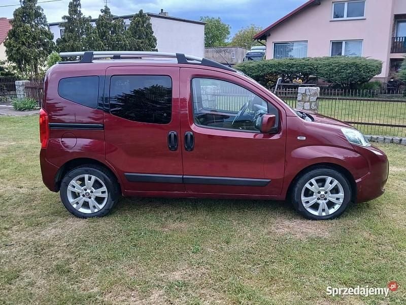 Używany Fiat Qubo Trekking 2012 Bordowy Minivan