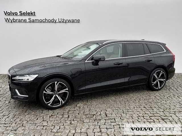 Czarny Używany 2025 Volvo V60 Kombi | 229 900 zł - Obraz 1/3