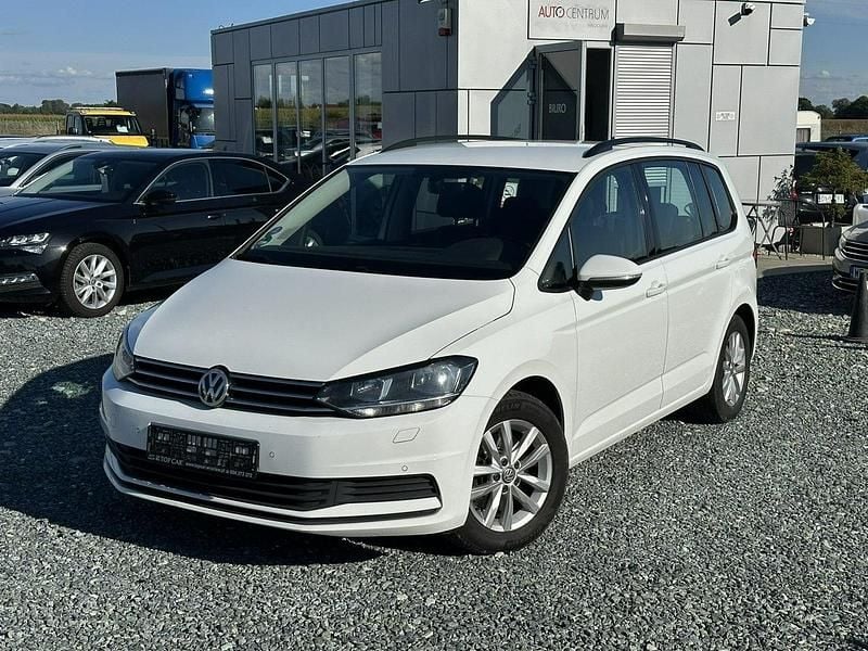 Biały (metalik) Używany 2016 VW Touran Minivan | 59 900 zł (Dość drogi) - Obraz 1/4