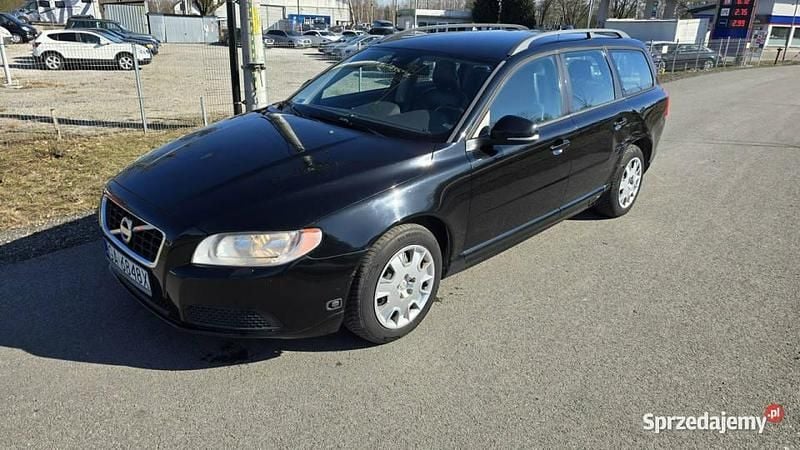 Używany Volvo V70 2012 Czarny Kombi