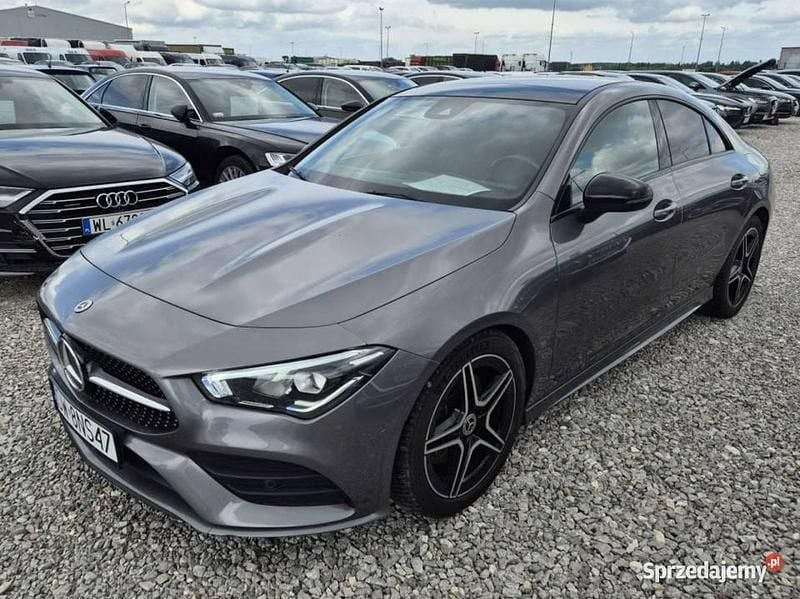 Grafitowy Używany 2021 Mercedes CLA200 Sedan/Limuzyna | 92 250 zł (Super Cena) - Obraz 1/4