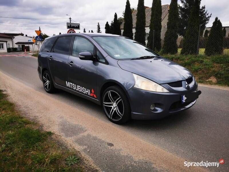 Używany 2010 Mitsubishi Grandis Minivan | 9999 zł - Obraz 1/4