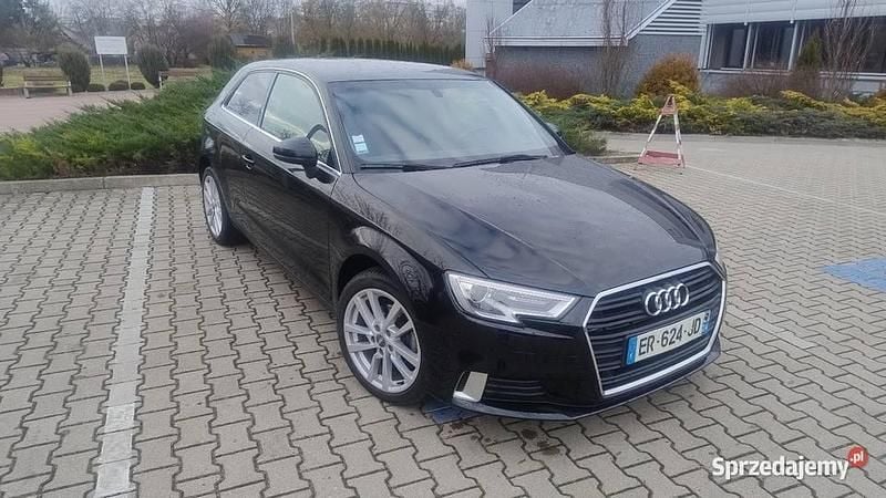 Używany Audi A3 2017 Czarny Hatchback