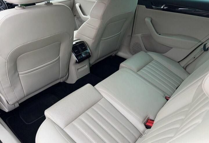 Używany Skoda Superb LAURIN & KLEMENT 2019 Czarny Sedan/Limuzyna