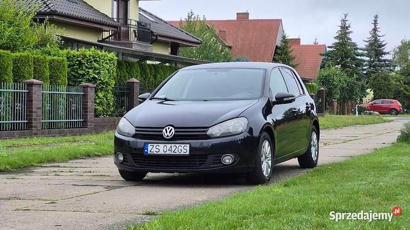 Czarny Używany 2012 VW Golf VI Hatchback | 14 000 zł (Uczciwa cena) - Obraz 1/4