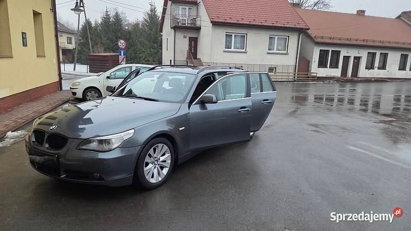 Używany BMW 525 177 KM (130 kW) 2005 Szary Kombi