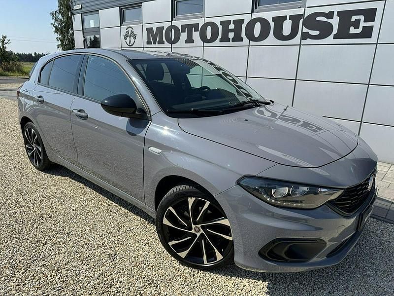 Szary Używany 2020 Fiat Tipo S Hatchback | 59 900 zł (Drogi) - Obraz 1/4