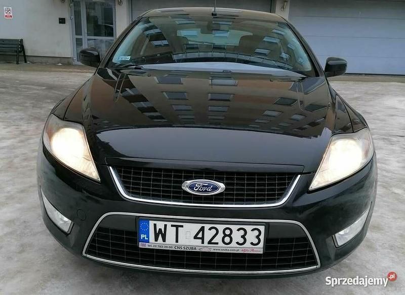 Używany Ford Mondeo 2009 Czarny Hatchback