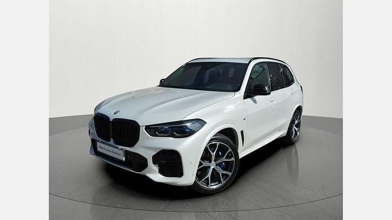 Biel mineralna metalizowany Używany 2022 BMW X5 Comfort Edition SUV | 299 900 zł (Drogi) - Obraz 1/3