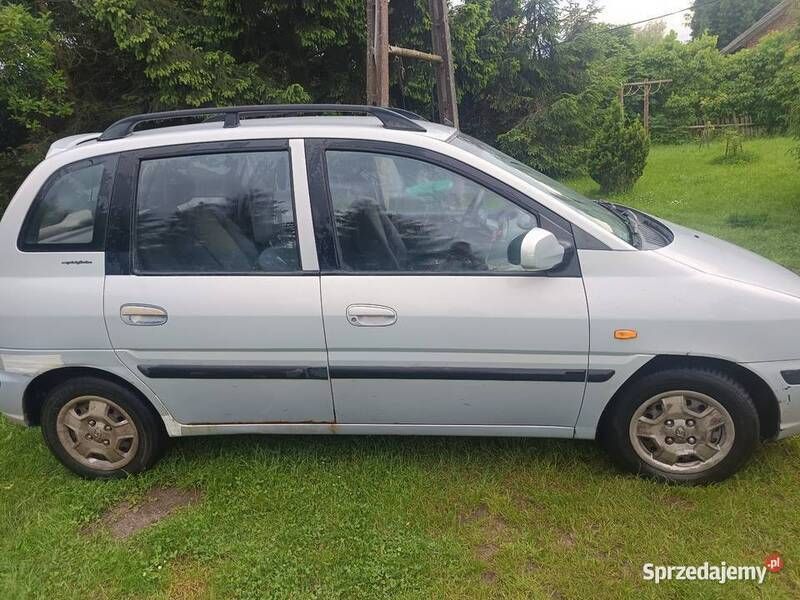 Szary Używany 2004 Hyundai Matrix Minivan | 3000 zł - Obraz 1/4